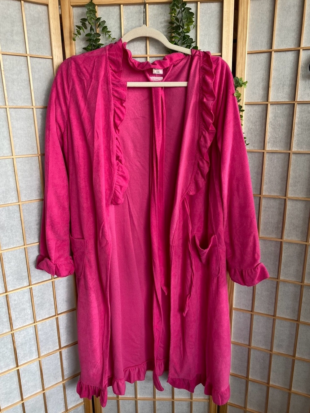 Ulta Beauty Hot Pink Ruffle-Trim Lounge Robe